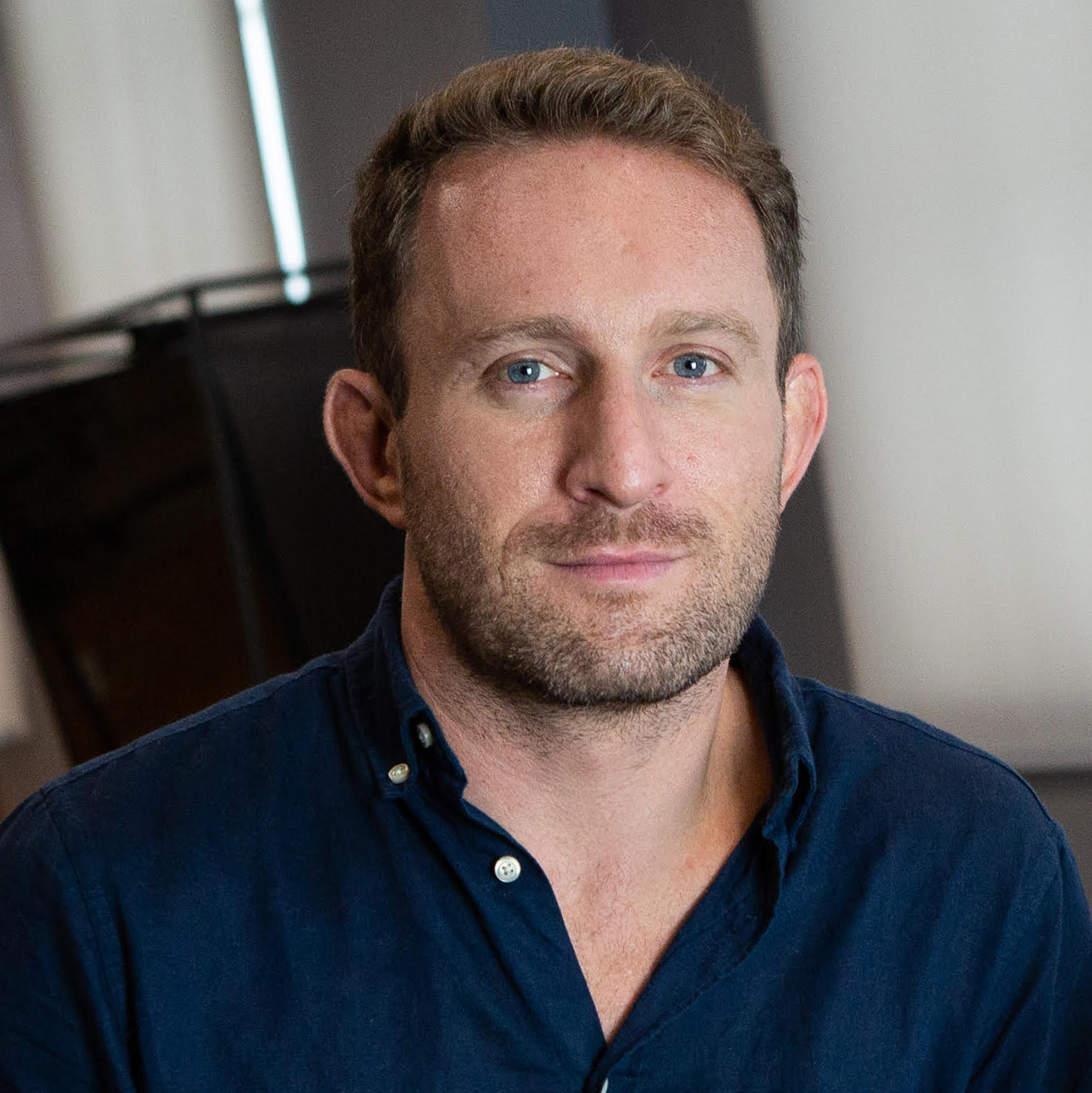 andrea iorio foto micrófono